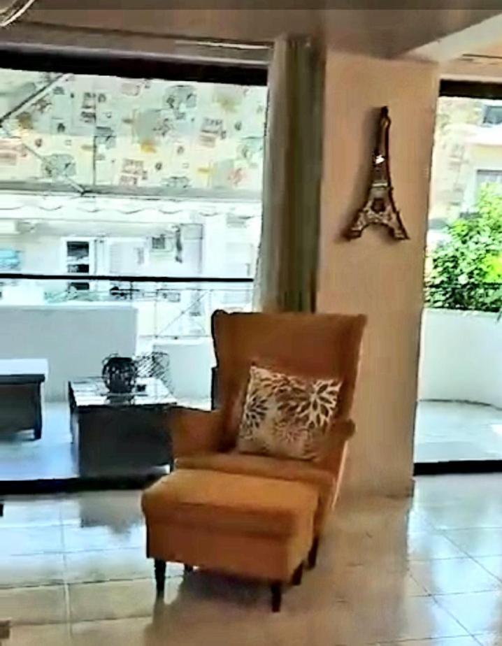 Modern 2Br City Flat 10Min From The Beach Atény Exteriér fotografie